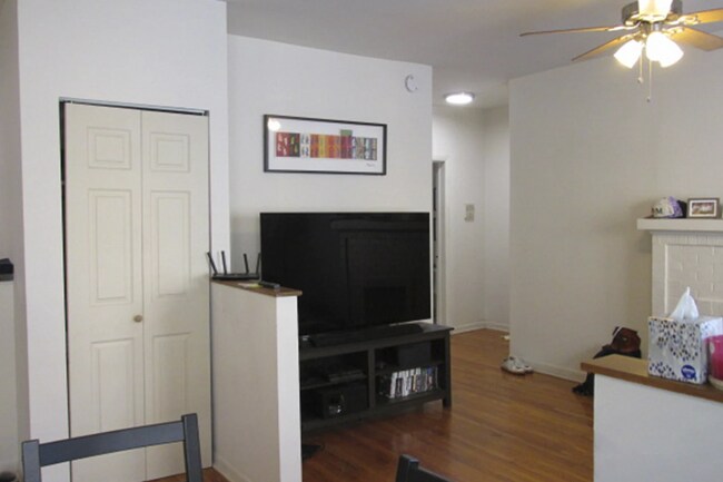 Photo - 730 W Roscoe St Unidad 2W
