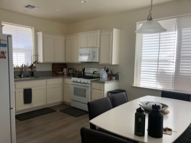 Photo - 4443 Silver Cedar Ln