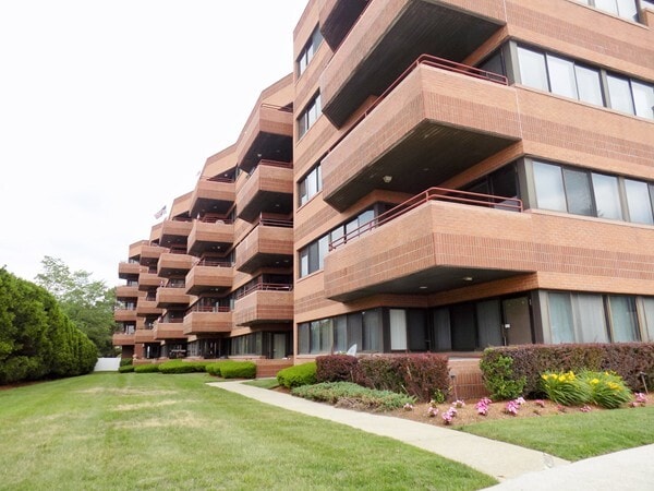 Photo - 1 Carey Cir Unidad 212 Rental