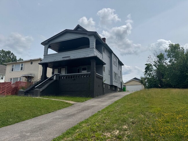 Photo - 13302 Cranwood Dr Unit 13302 -  1