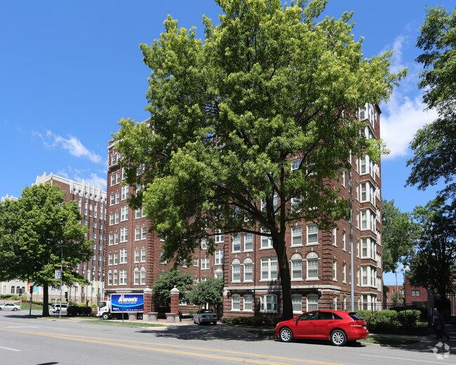 Georgian Court Apartments - Georgian Court Apartments