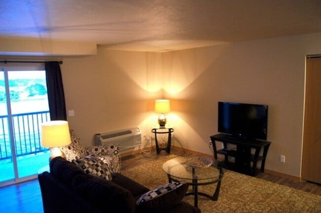 Photo - 1616 20th Ave NW Unit 1207