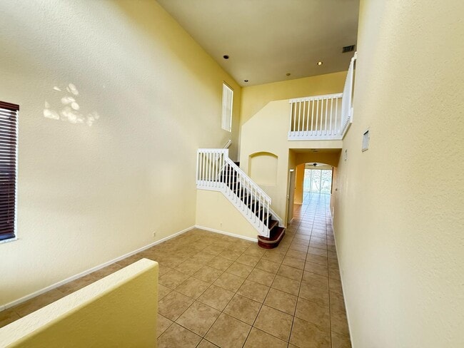 Photo - 5074 Massy Dr