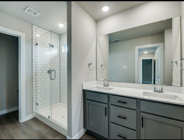 Building Photo - 6620 Babylon Blvd Rental
