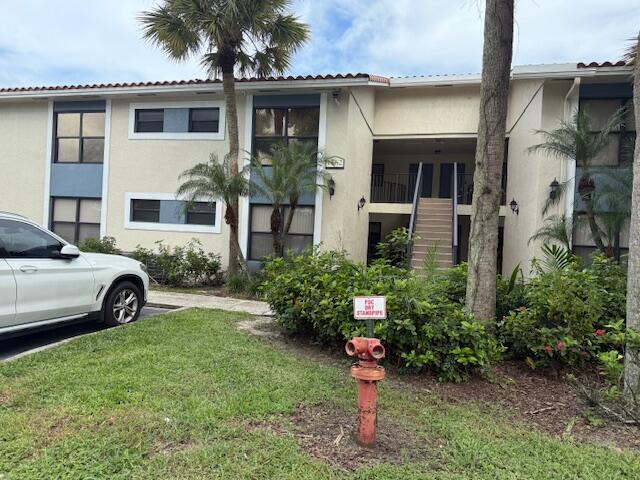 Photo - 1562 Lake Crystal Dr Unit E