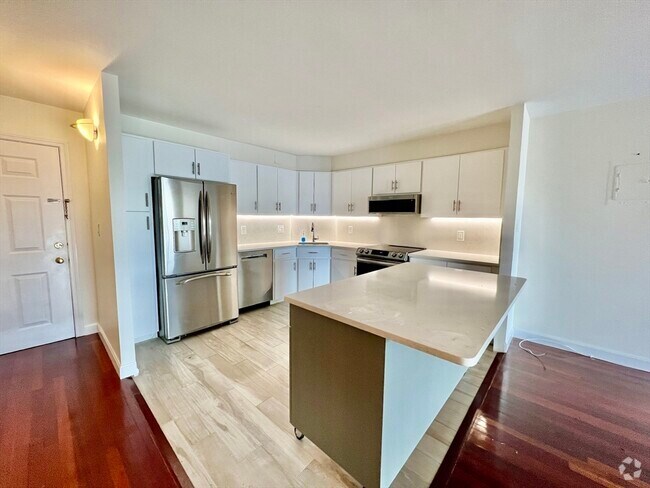 Building Photo - 141 Coolidge Ave Unit 420 Rental