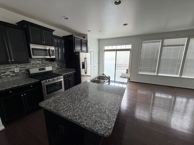 Photo - 6517 Newton Dr