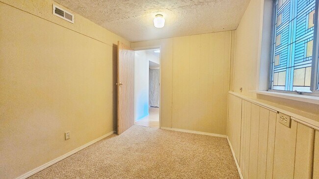 Photo - Charming 3 Bed 2.5 Bath Home in Newcastle