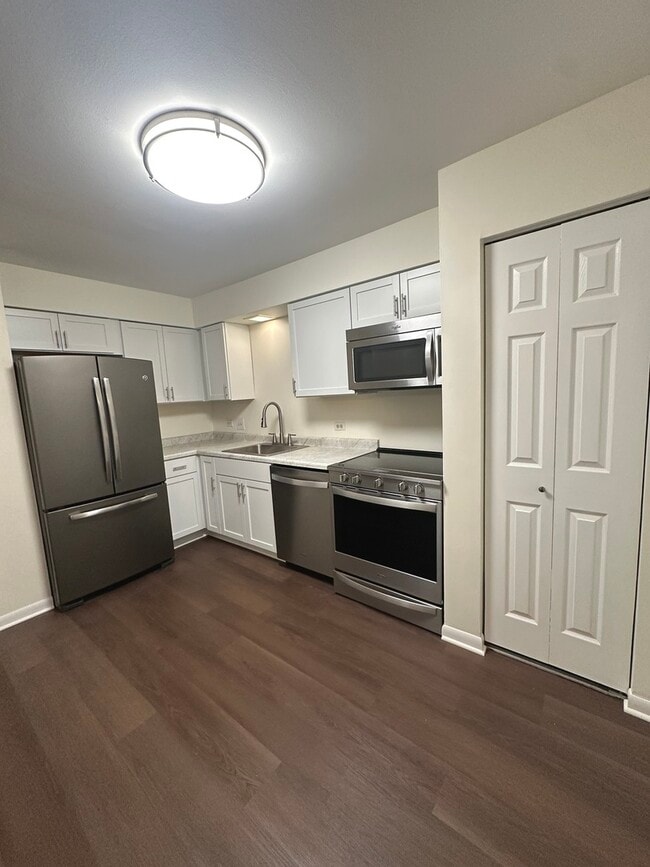 Photo - 2331 Ogden Ave Unit 4