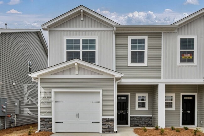 Photo - BRAND NEW TOWNHOUSE IN SE COLUMBIA
