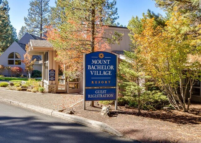 19717 SW Mount Bachelor Dr Unidad Mt. Bachelor Village Condo #207