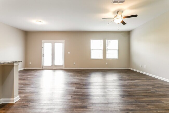 Photo - 3755 Place Dr