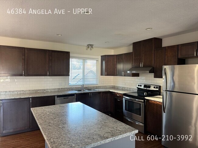 Photo - Upper Home - Utilities Included Unité UPPER