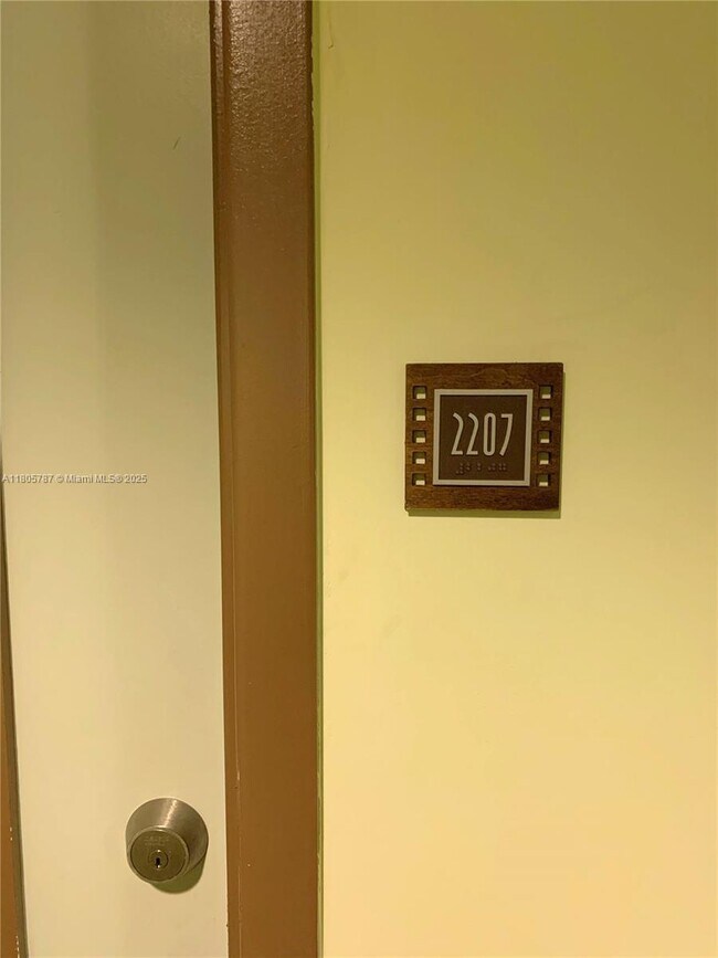 Photo - 1330 West Ave Condo Unit 2207