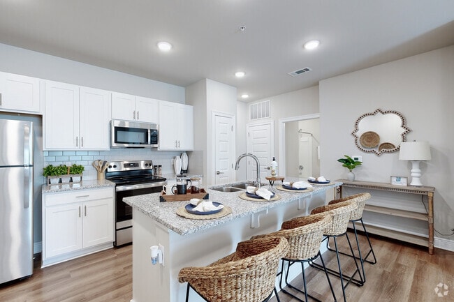 The Rousseau: 1BR, 1BA - Kitchen