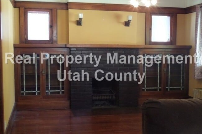 Photo - 159 N 400 E
