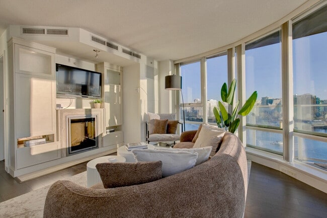 Building Photo - 918 Cooperage Way Unit ID1345512P