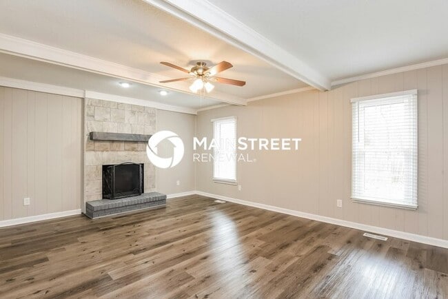 Photo - 4 Bedroom Pet-Friendly Home in Greensboro, NC with Main Street Renewal