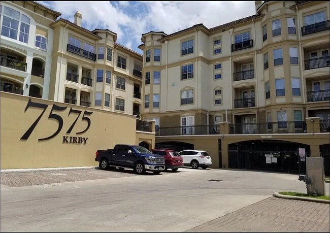 Building Photo - 7575 Kirby Dr Unit 2315 Rental