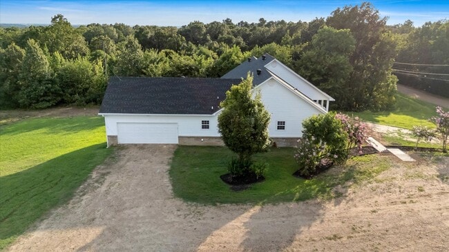 Photo - Spacious 5-Bedroom Home on 1.5+ Acres in West Side School District