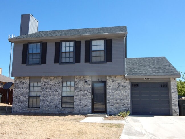 Photo - 1613 Bobby Lee Dr