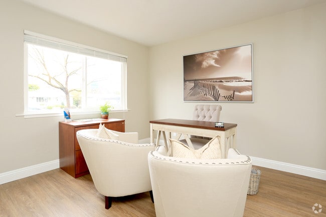 2BR 1BA-895 Sq Ft-Modeled