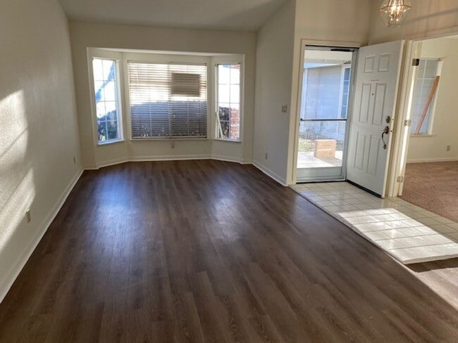 Photo - Woodcreek Oaks area 4 bedroom.