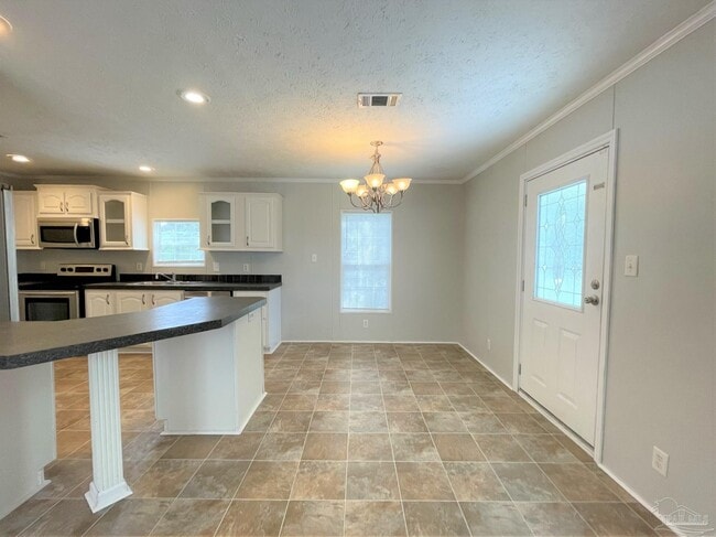 Photo - 814 N E St