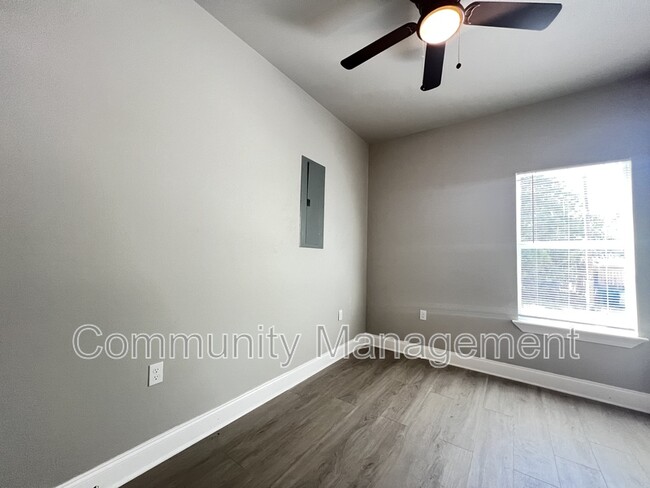 Photo - 637 Iberville St