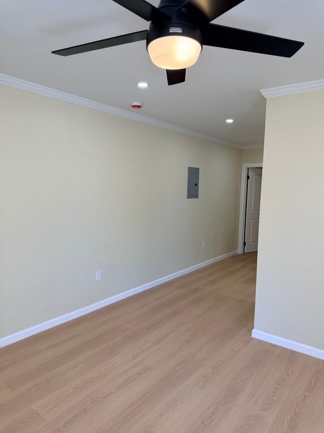 Photo - 3902 Sedgwick Ave Unit 3902 Sedgwick Ave 1st Floor