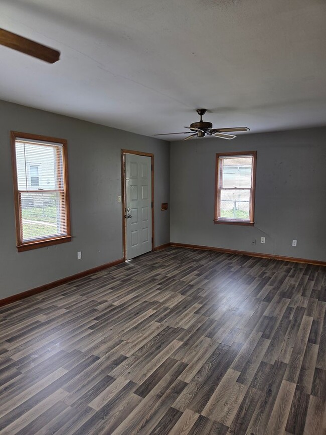 Photo - 712 W Dayton Ave