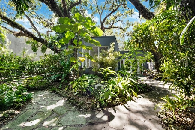 Photo - 3940 Loquat Ave