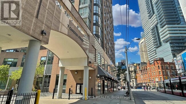 Photo - 7 Carlton St. Unit 1002