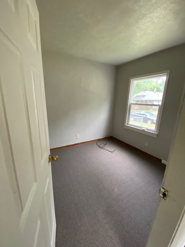 Photo - 1213 McCullough St