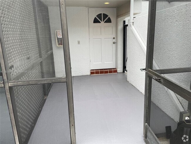 Building Photo - 15825 SW 90th Ct Rental