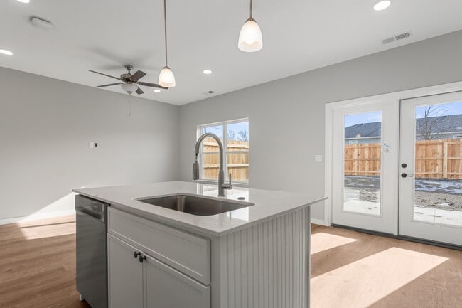 Photo - 3133 County Rd 600 E