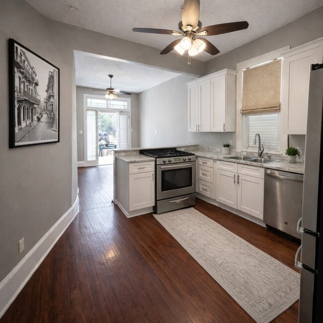 Photo - 8421 Cohn St