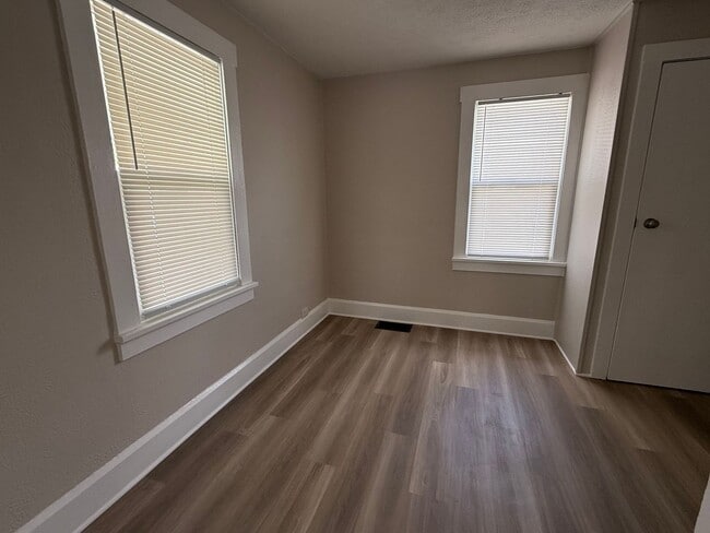 Photo - 3 Bedroom - Renovated - Exquisite