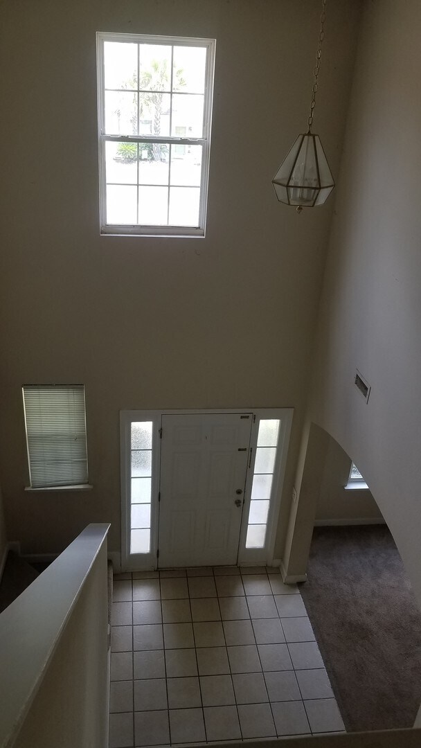 Photo - Lovely 4 BR/2.5 BA in Avalon - FRESH paint, BRAND NEW flooring, FOUR bedrooms and a FENCED yard!!