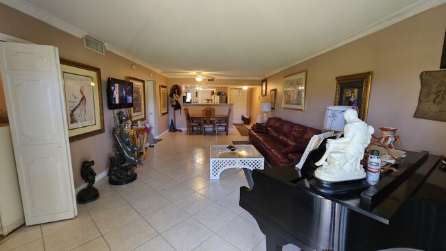 Photo - 2800 N Palm Aire Dr Condo Unit 104