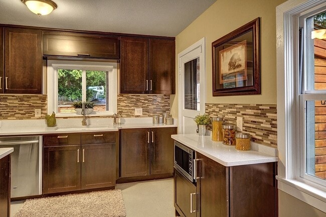 Photo - 9827 8th Ave NE