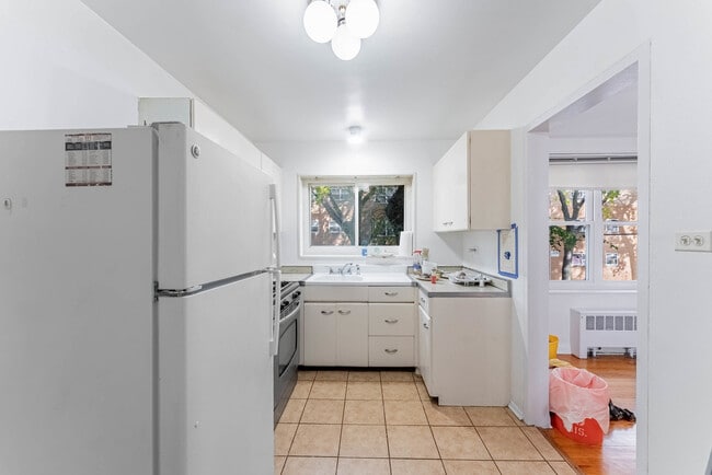 Photo - 6035 N Damen Ave Unit 109