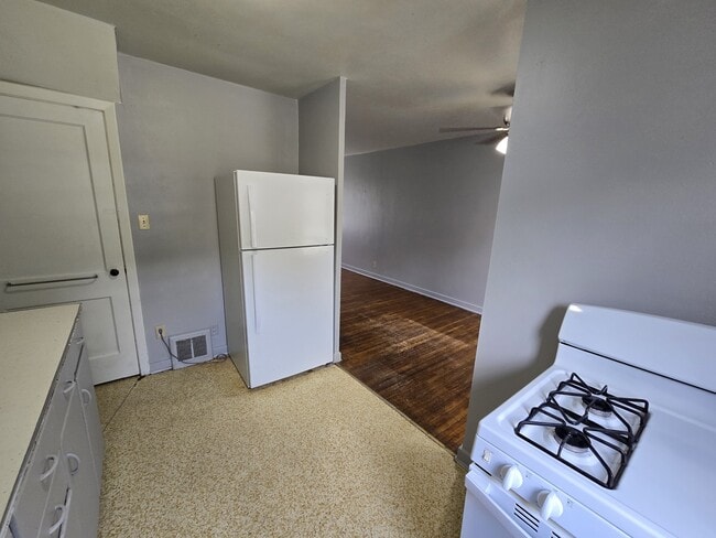 Photo - 263 Madison St