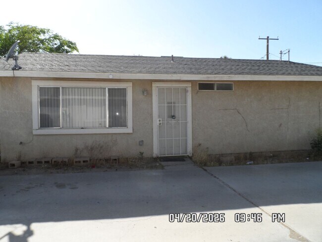 16552 Vine St Unit 2