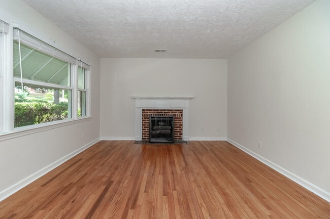 Photo - 2709 Hazel St