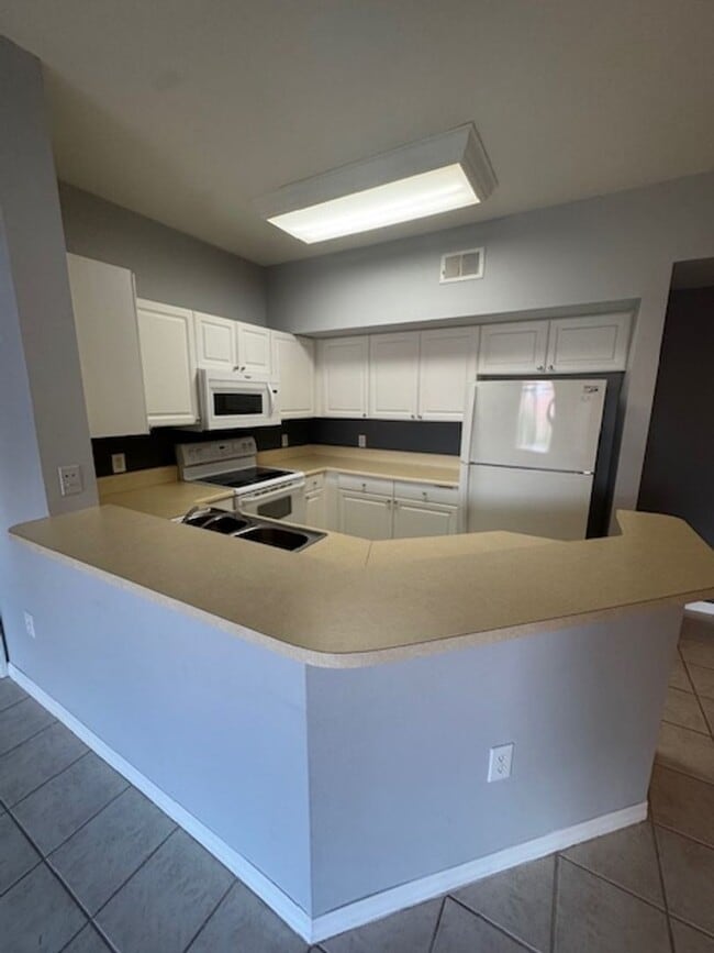 Photo - 2 bedroom 2 bathroom Condo in Gardens at B...