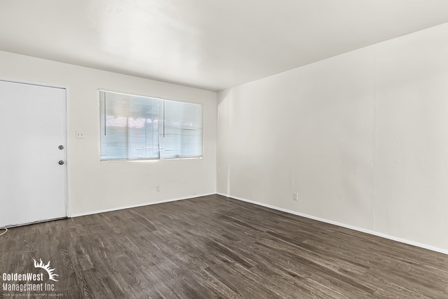 Photo - Charming 2Bdm 1Ba Apartment in Phoenix - M...