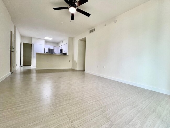 Photo - 601 NE 39th St Unit 205