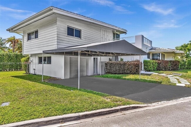 Photo - 9257 Bay Dr