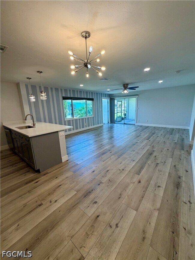 Photo - 3032 SE Santa Barbara Pl